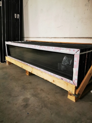 PVC VAST RAAM ZWART 2000 x 400mm