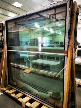 PVC VAST RAAM ZWART 2480 x 2100mm