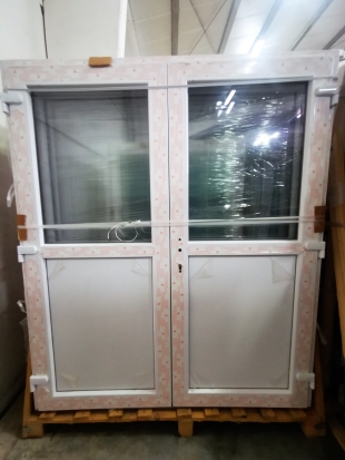 PVC DUBBELE DEUR 1/2 GLAS WIT 1800 x 2100mm RECHTS