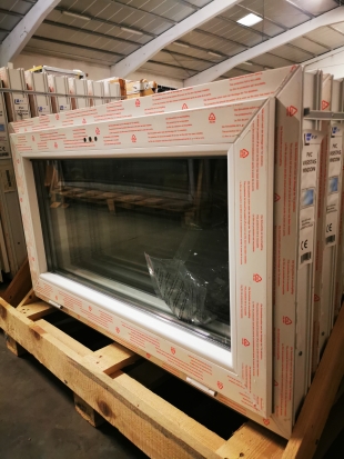PVC KIEPRAAM WIT 980 x 600mm