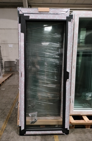 PVC DRAAI-KIEPRAAM 1 VLEUGEL ZWART 900 x2100 LINKS