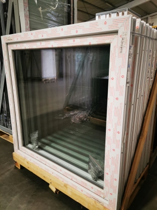 PVC DRAAI-KIEPRAAM 1 VLEUGEL WIT 1200 x 1200mm RECHTS