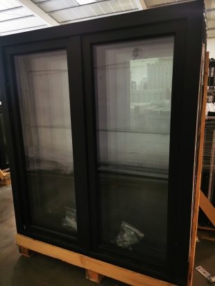 PVC DRAAI-KIEPRAAM 2 VLEUGELS ZWART 1300 x 1500mm LINKS
