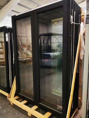 PVC DRAAI-KIEPRAAM 2 VLEUGELS ZWART 1500 x 2100mm LINKS