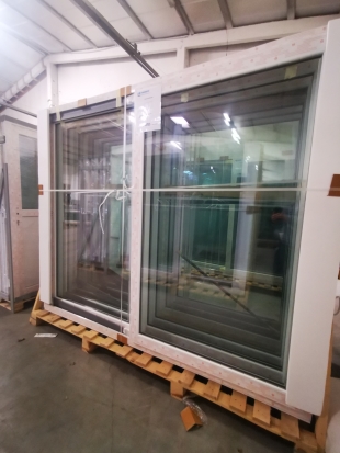 PVC SCHUIFRAAM 2 ZIJDEN SCHUIVEND WIT 2480 x 2100mm LINKS & RECHTS