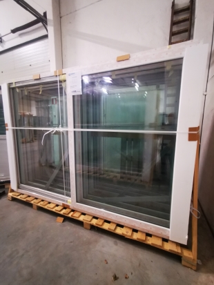 PVC SCHUIFRAAM 2 ZIJDEN SCHUIVEND WIT 2980 x 2100mm LINKS & RECHTS