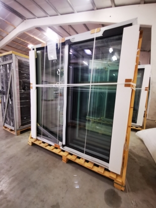 PVC SCHUIFRAAM 1 ZIJDE SCHUIVEND ZWART 1980 x 2100mm LINKS